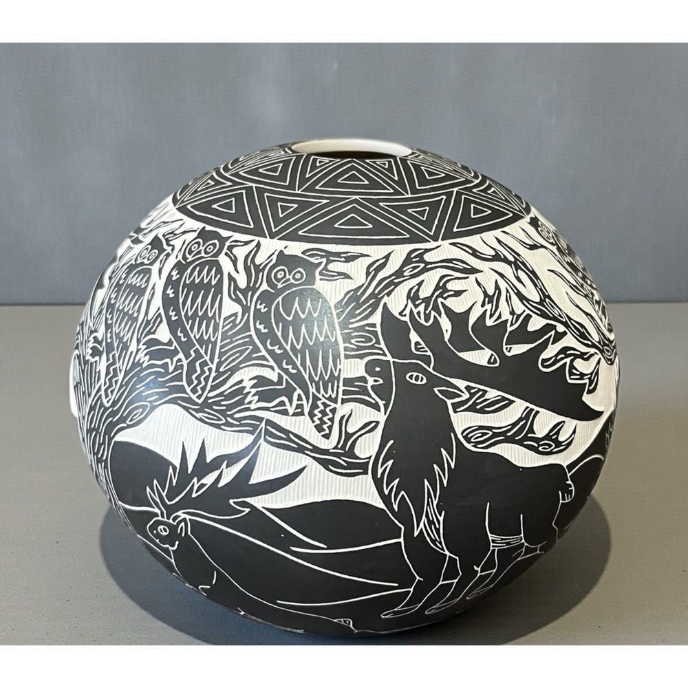 Mata Ortiz‎ Pottery Luis Guillen Ledezma Sgraffito Etched Moose Owl Owls Mexican